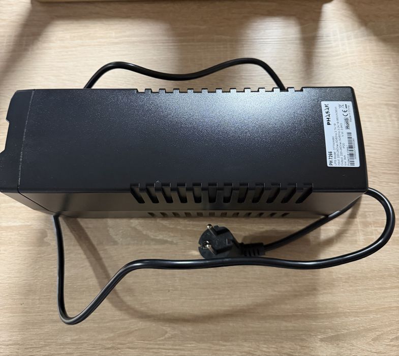 Ups phasak ottima 660VA