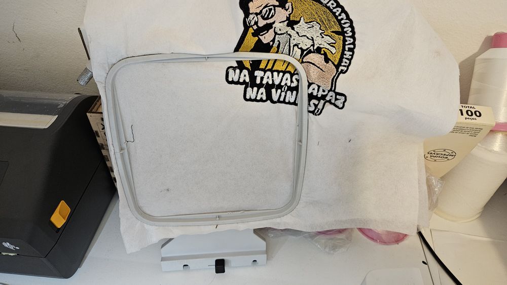 ELNA 830L Expressive - Máquina de bordar