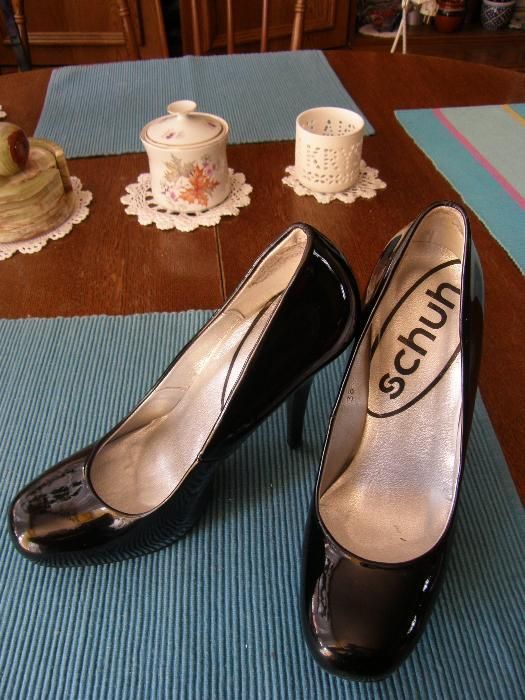 Hiszpanskie buty, czarne szpilki, skora lakierowana, lakierki r 38