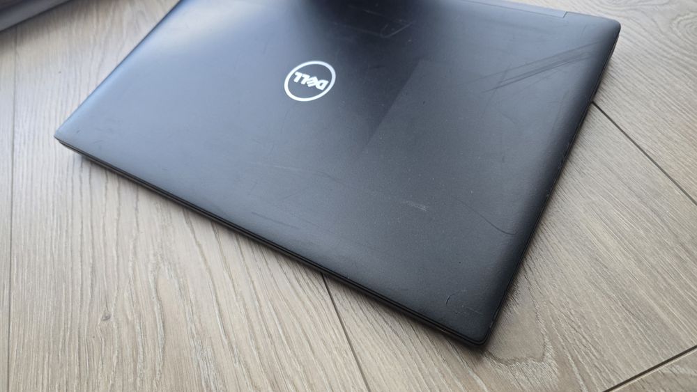 DELL latitude 7480 8GB ram, windows 11, zasilacz komplet