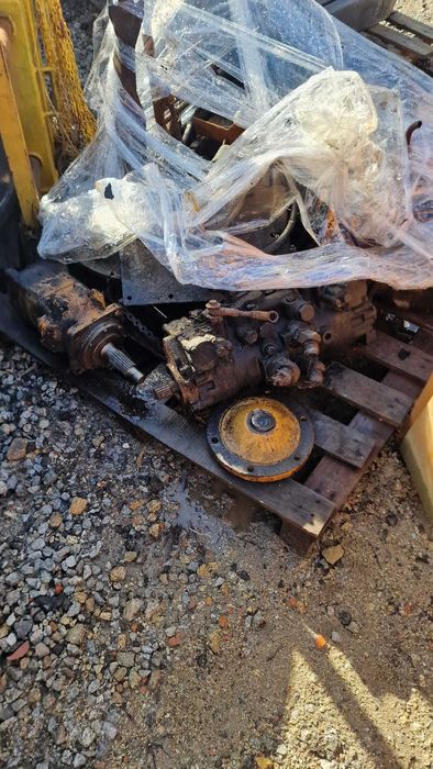 CASE 1840 - inteira a faltar material  ou as peças