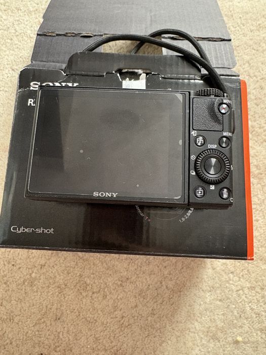 Aparat Sony RX100 V -
