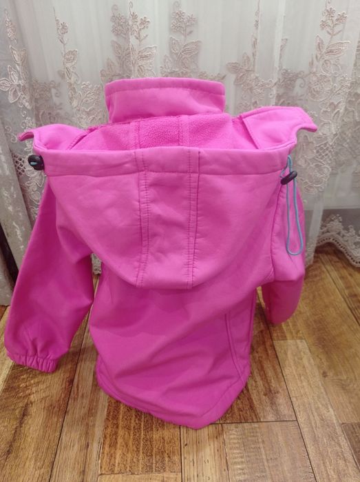 Курточка для дівчинки