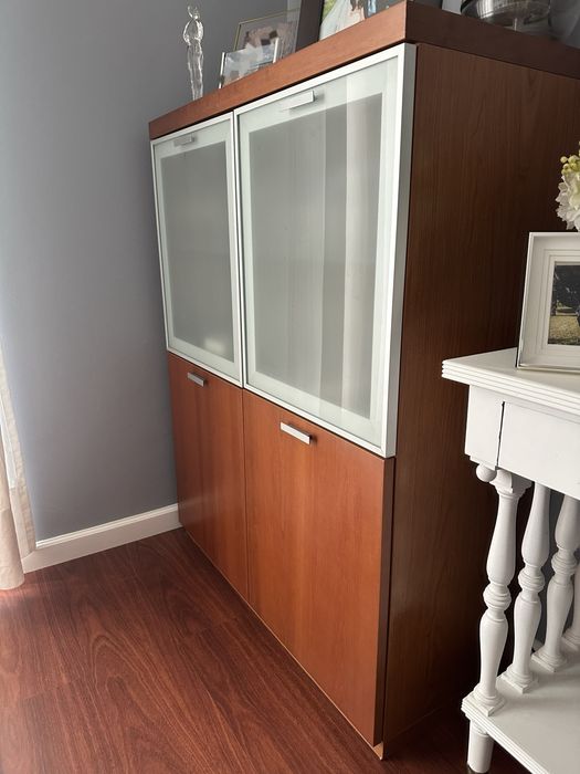 Conjunto Móvel de sala e louceiro em cerejeira