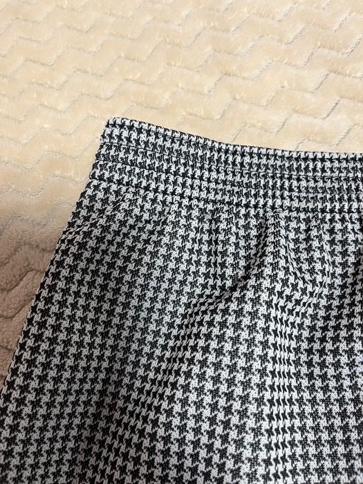 Продам спідницю.