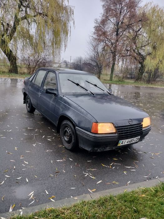 Opel Kadett 1.3 Газ/бенз