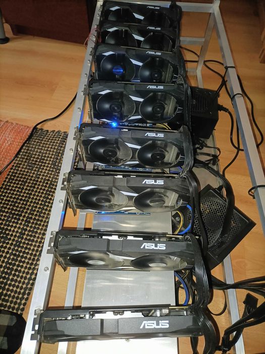 Rig with 8 Graphics Cards of 8GB Mining ETC64729406308098121