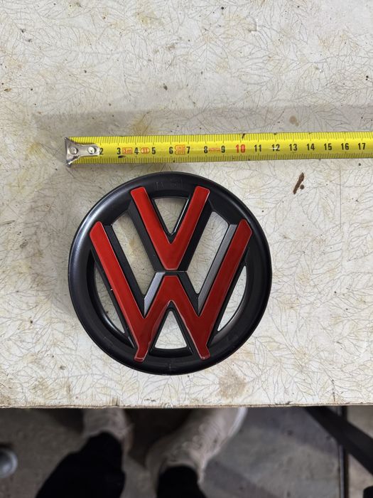 Чорні накладки на емблему volkswagen polo/golf/passat