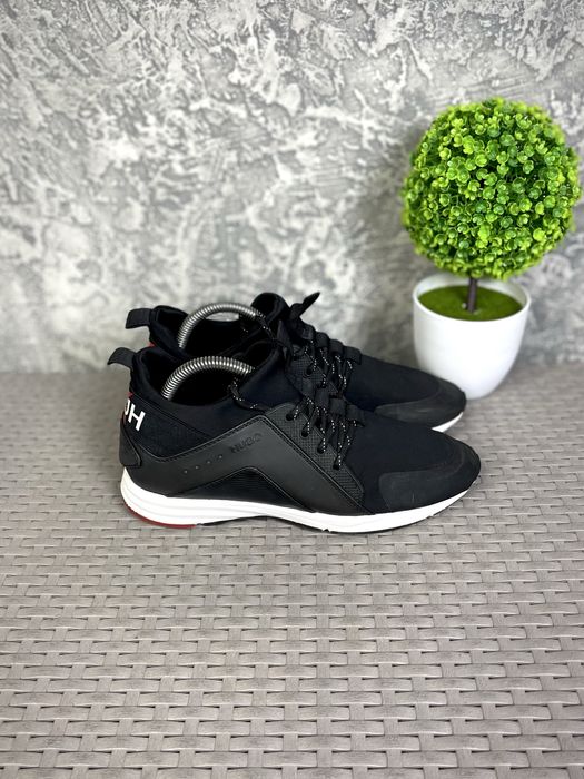 Hugo Boss кроссовки 37 размер женские черные