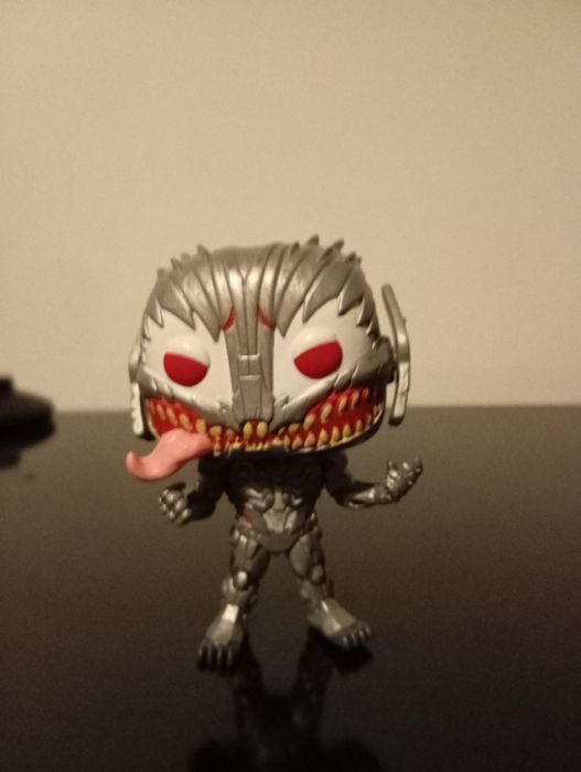Funko pop 596 - Venomized Ultron