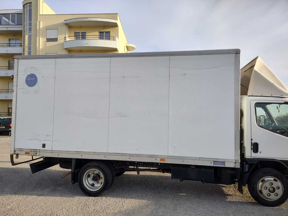 Mitisubishi Canter 2.8. Como nova! BAIXA QUILOMETRAGEM!