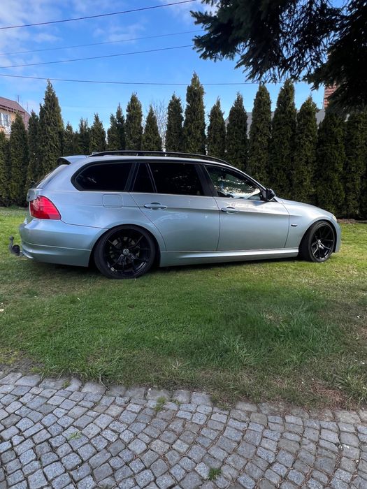 BMW 320i  / 170 pk  / 2009 rok
