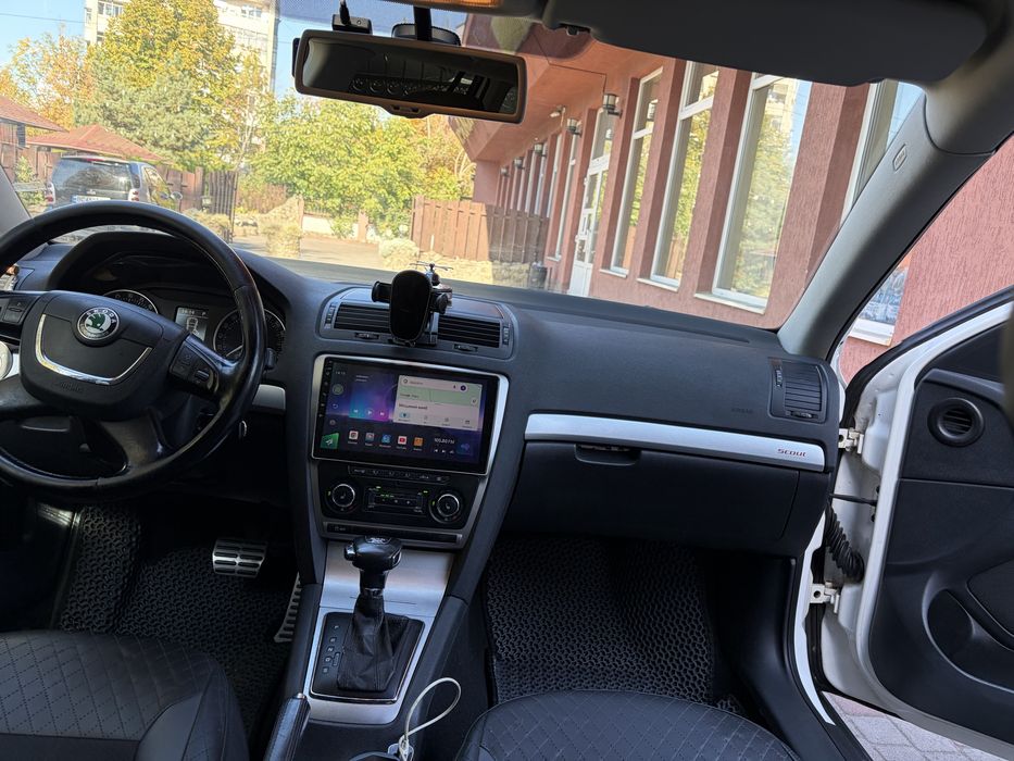 Skoda Octavia Scout 2012