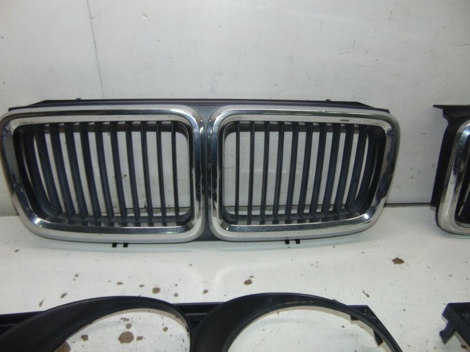 Bmw 735i e32 grelhas