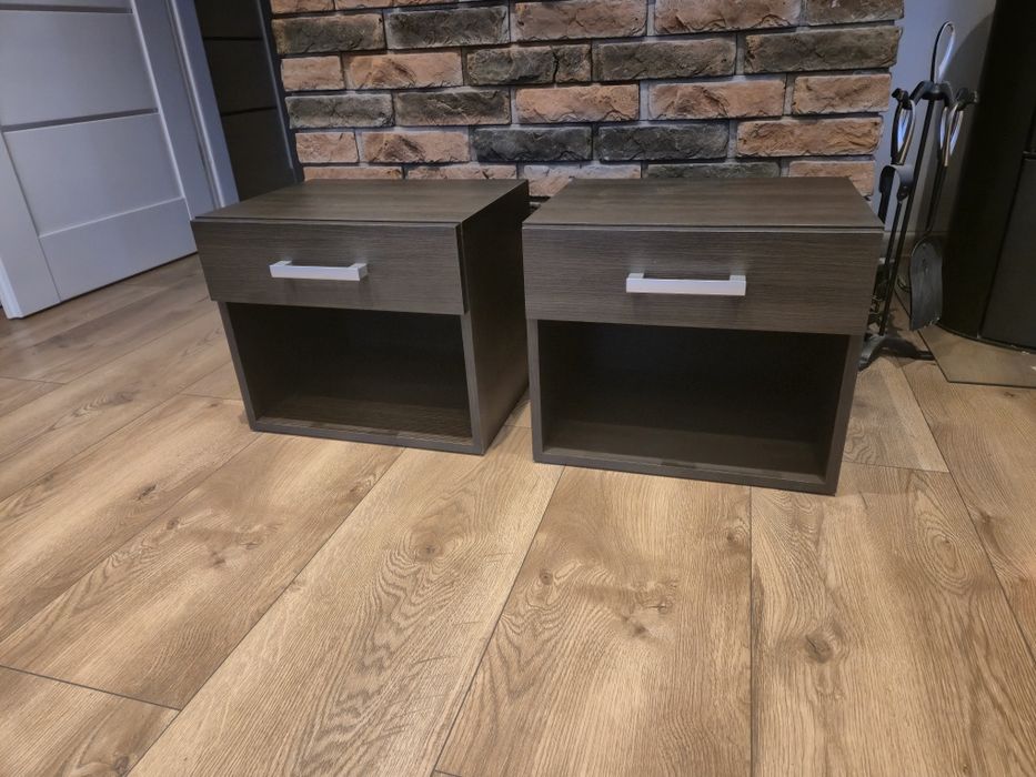 Komplet Łóżko Szafki Materac Black Red White stan dobry