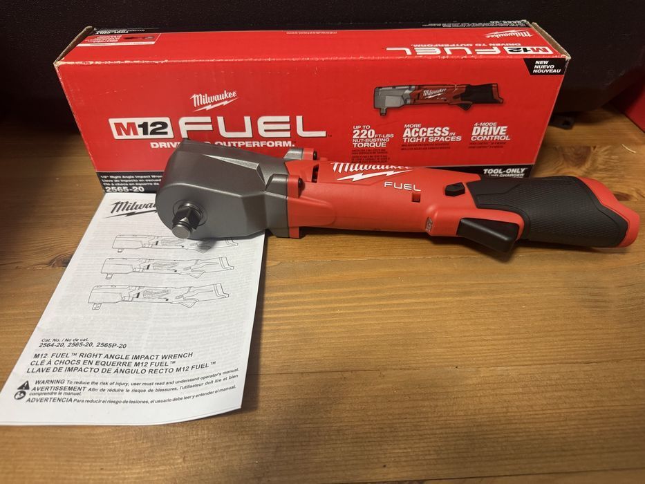 Гайковерт кутовий акумуляторний Milwaukee 2565-20, (FRAIWF12-0), 271Нм