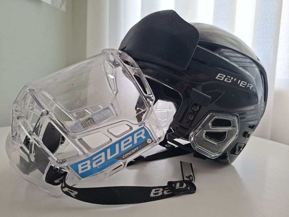Capacete Bauer Re-Akt 85