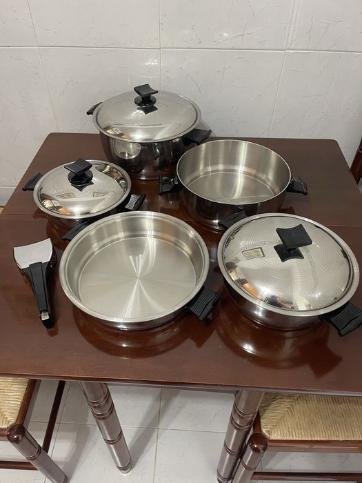 Trem de cozinha RENA WARE-Novo
