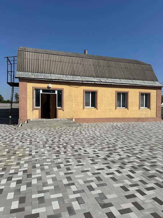 Продається гарний будинок! с. Плесецьке)