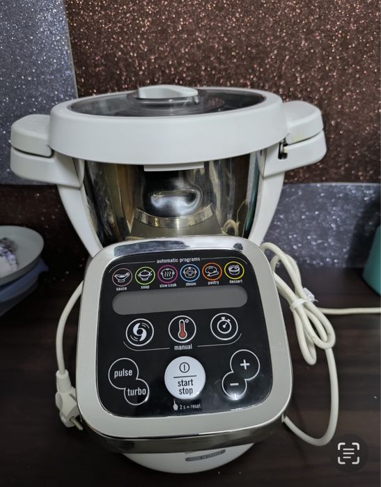 Robot de cozinha pela melhor oferta tudo a funcionar