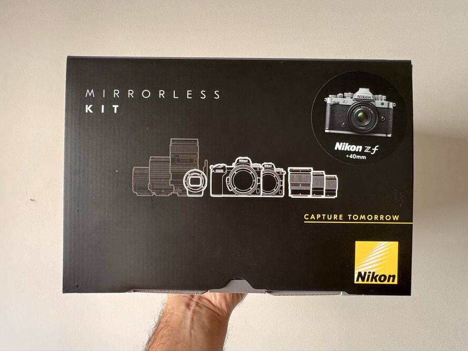 NIKON ZF Silver + 40mm f/2 (SE) ( Novo Modelo )