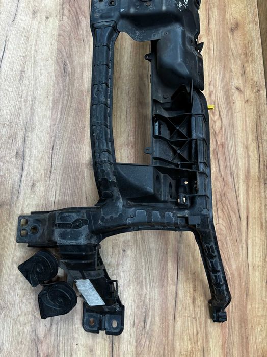 Pas przedni wzmocnienie Ford Transit Mk8