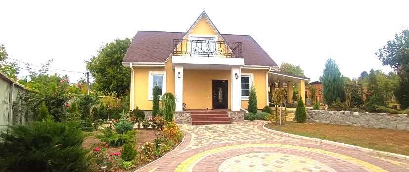 Продам будинок ,14 км від Харкова з ремонтом (код 5217)