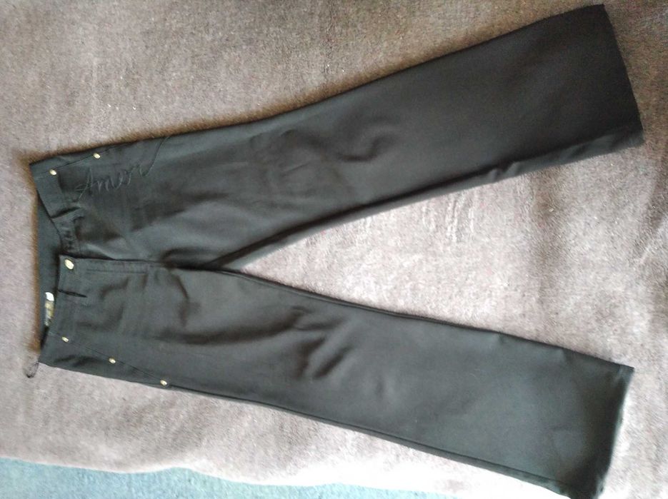 Одяг віддам даром