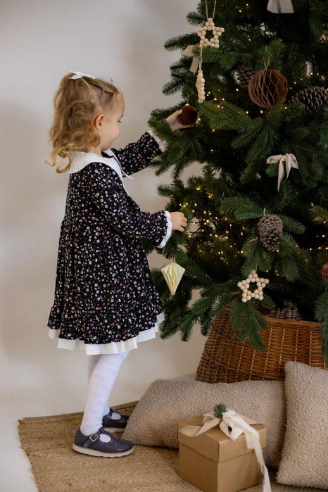 Сукня на дівчинку 98