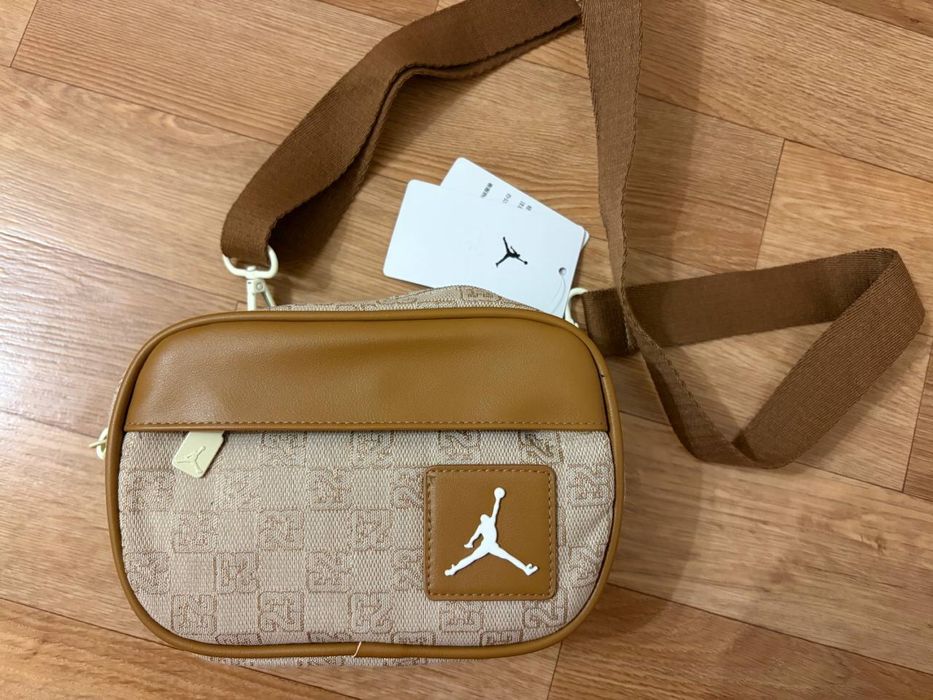 НОВА Сумка Jordan monogram в коричневому кольорі
