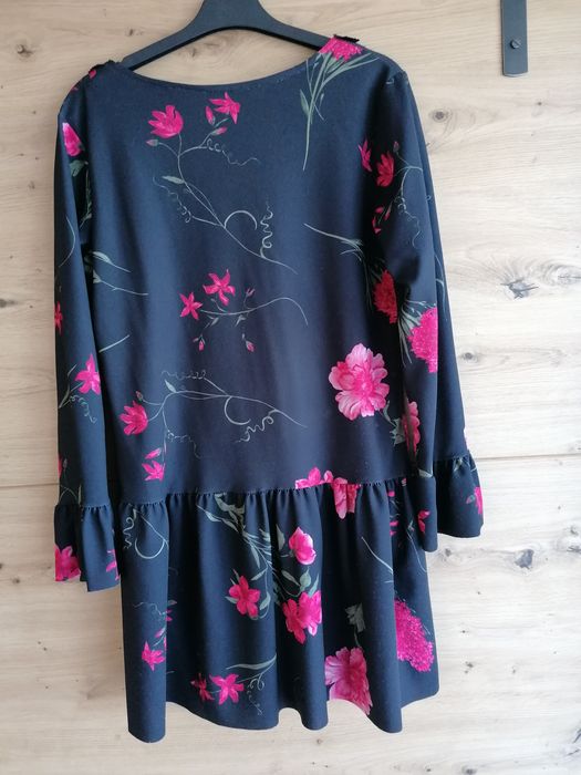 Sukienka/tunika w różowe kwiaty