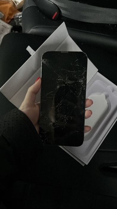 Продам IPhone 13 Pro