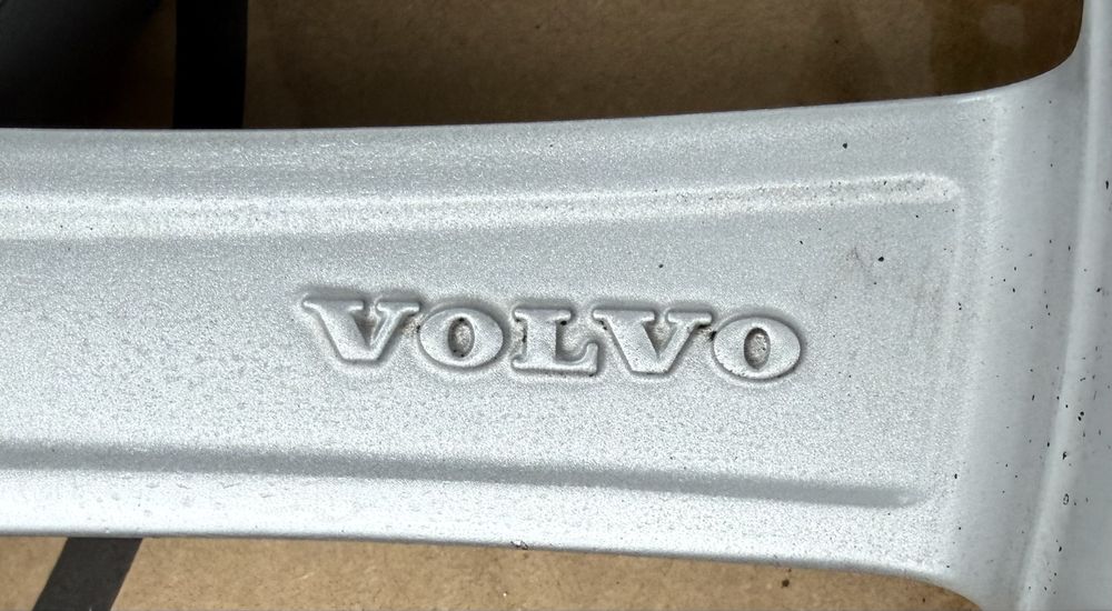 Oryginalne Felgi Volvo 5x108 S60 S90 V60 S80 XC40 XC60 7.5Jx18 ET50