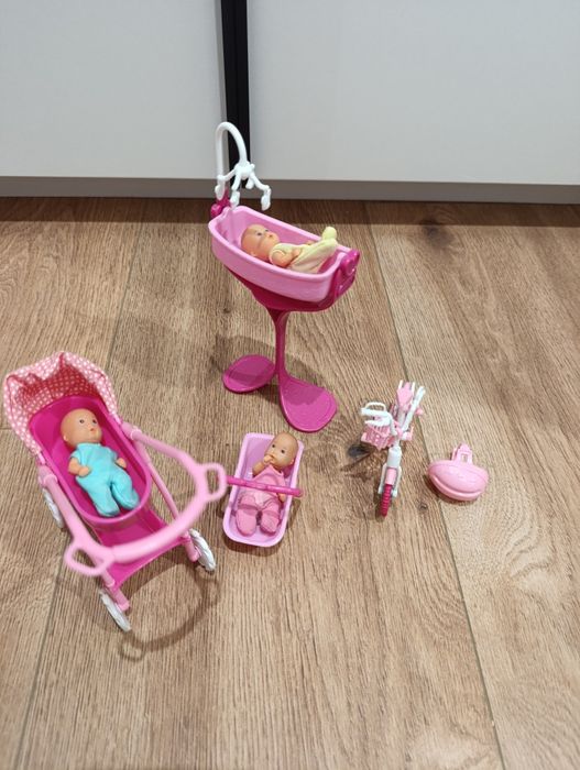 Steffi Love, opiekunka trojaczków, zestaw lalek plus rowerek