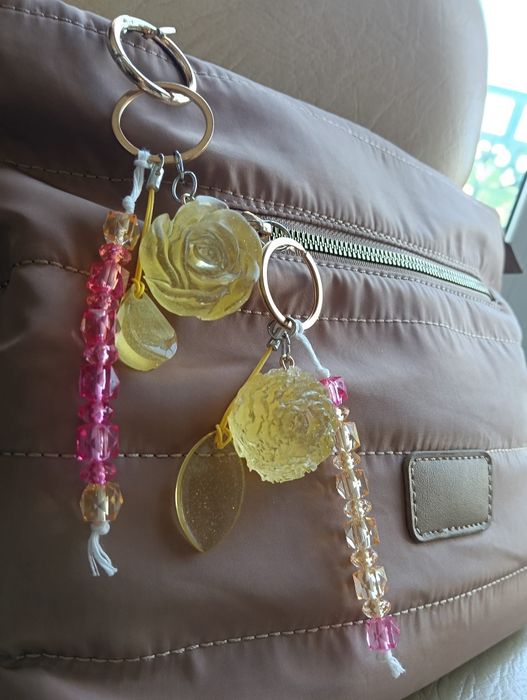 Bag charm artesanal FLOR duplo