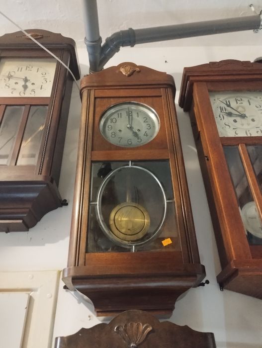 Zegary wiszące nakręcane sprawne