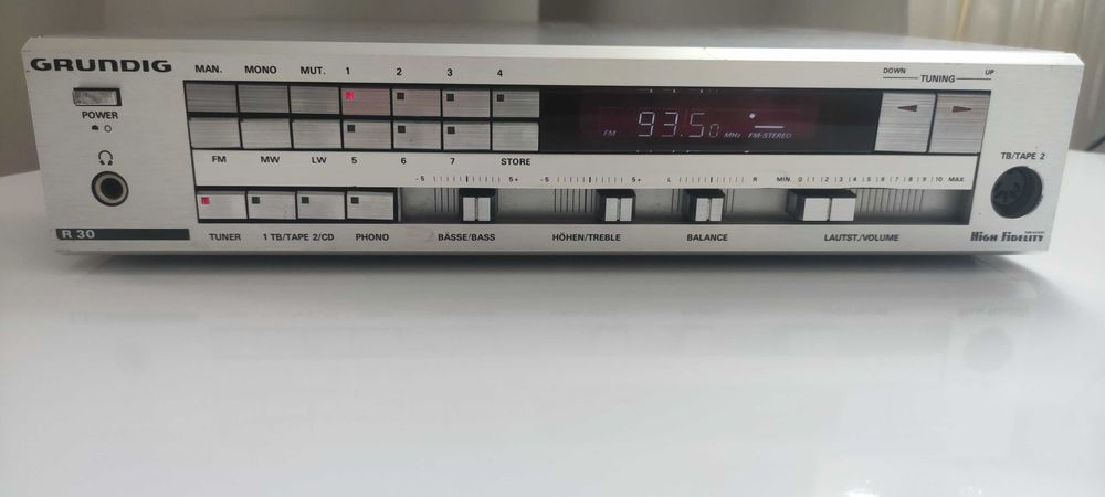 Amplituner Grundig R 30