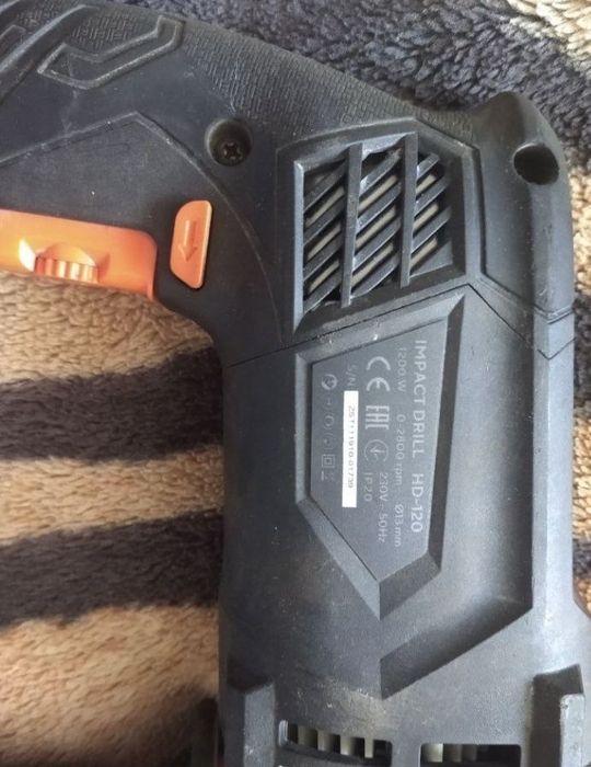 Продам дрель Днипро