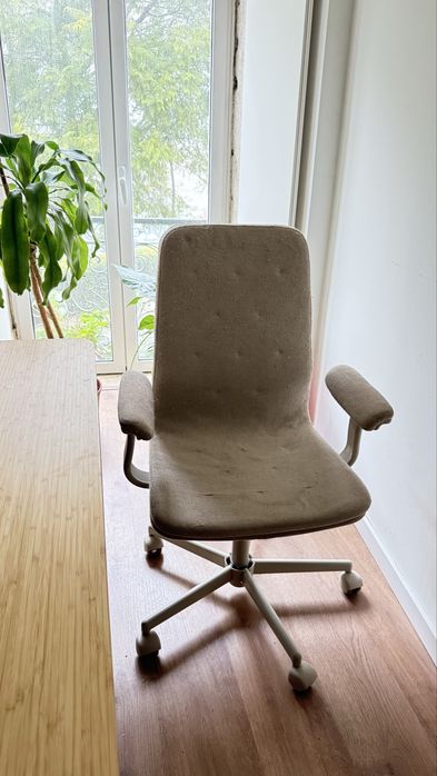 Cadeira escritório IKEA MULLFJÄLLET com braços