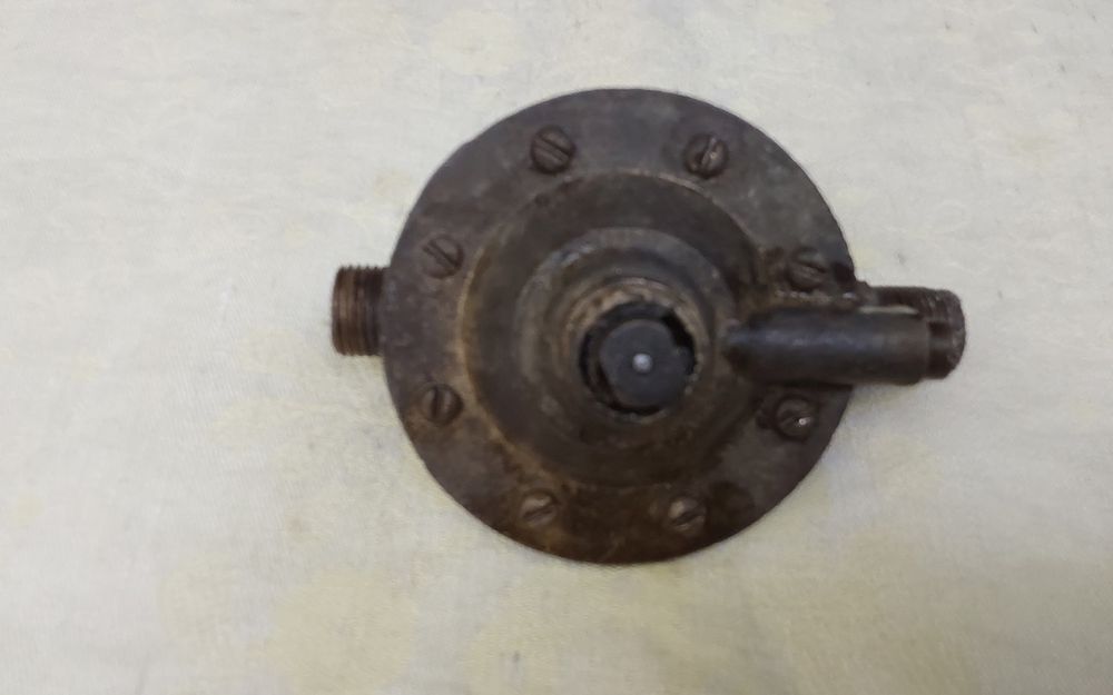 Газовый редуктор латунь советский продам.