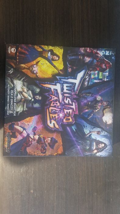 Twisted Fables + figurki
