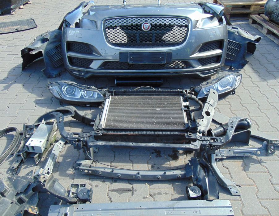 Комплектна передня частина Jaguar F-Pace