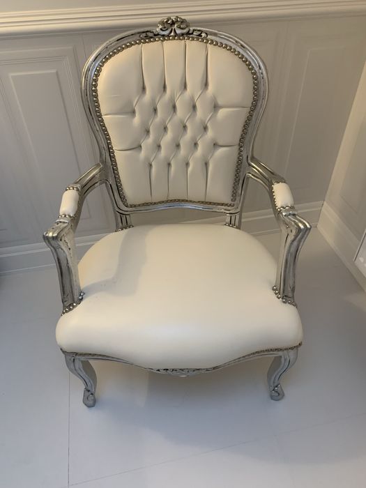 Krzesło w stylu glamour