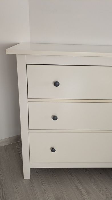 Cómoda IKEA em bom estado