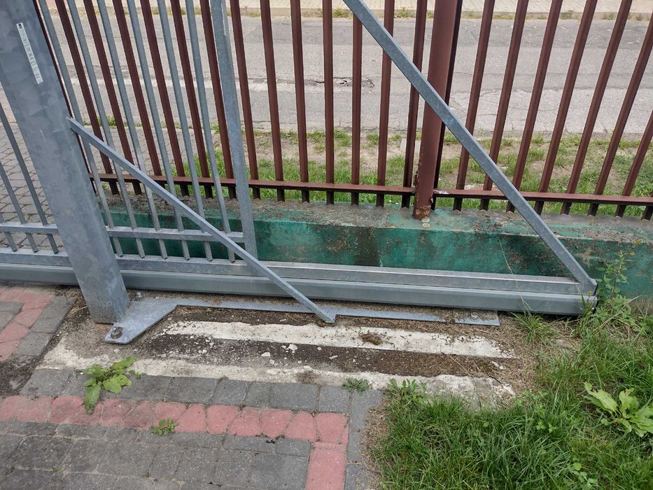Naprawa bram, furtek. Spawanie z dojazdem.