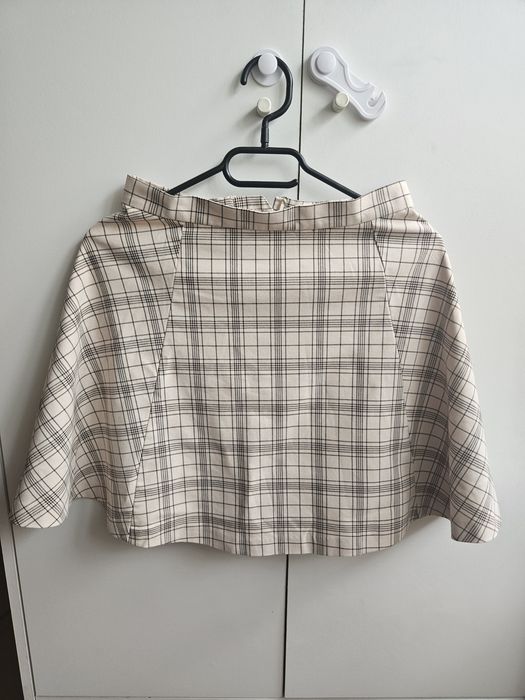 Beżowa spódnica mini w kratkę Monki XXS retro