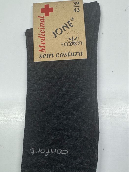 Conjunto de 12 pares de meias 15€