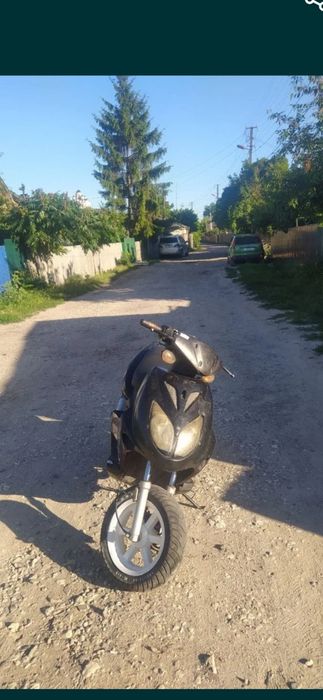 Продаю скутер keeway