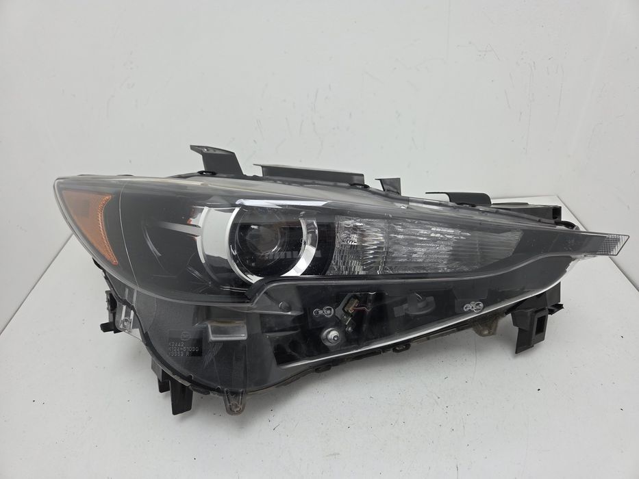 Фара права Mazda CX-5 2017-2021 USA