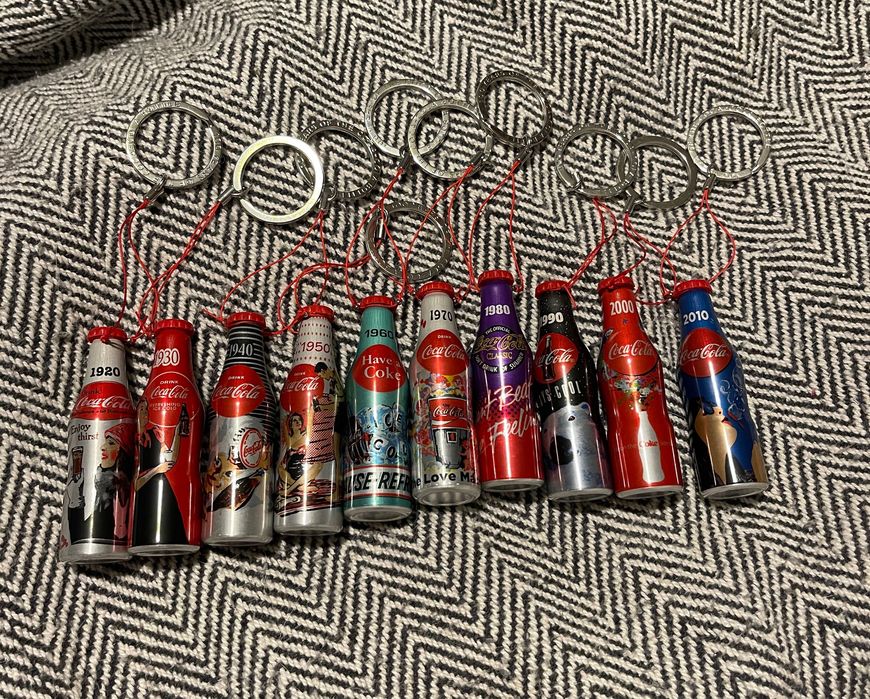 Metalowe buteleczki cocacola kolekcjonerskie